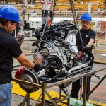 Industria automotriz mueve a mexico