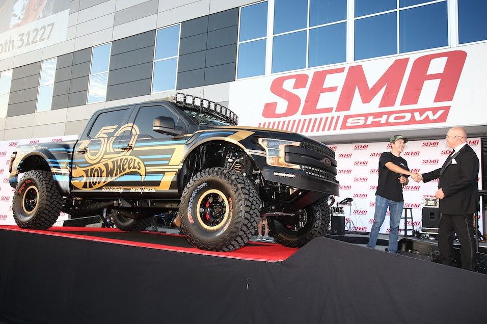 Sema Show sigue de pie