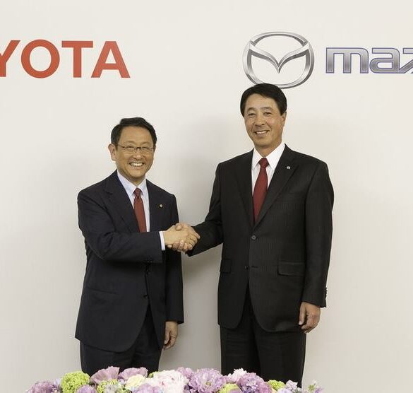 Toyota y Mazda