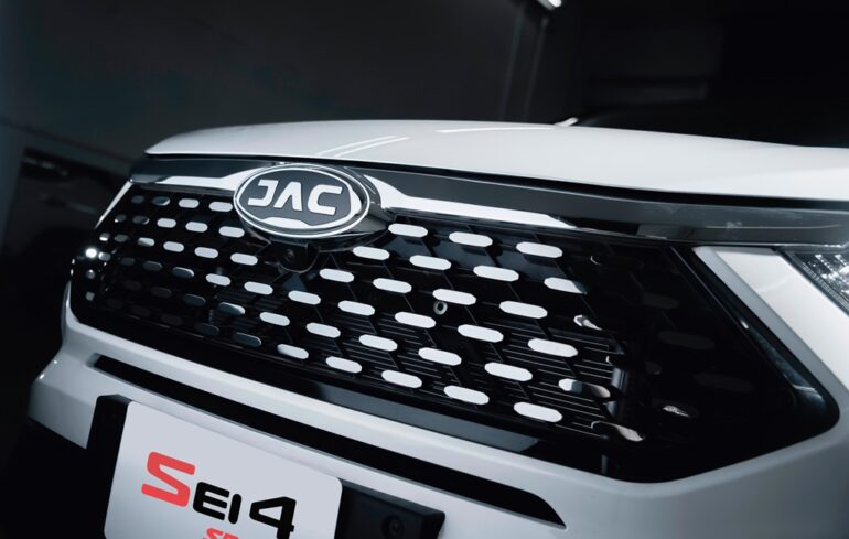 JAC Sei4 Sport Edition