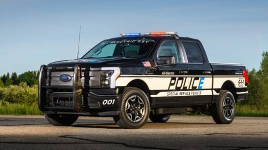Ford "limpia" a la policía de E.U con la F-150 Lightning Pro 2023