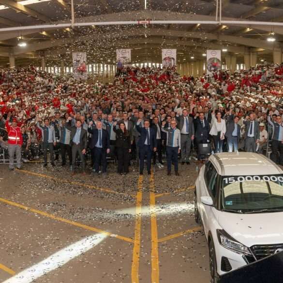 Nissan Mexicana celebra producción de 15 millones de unidades