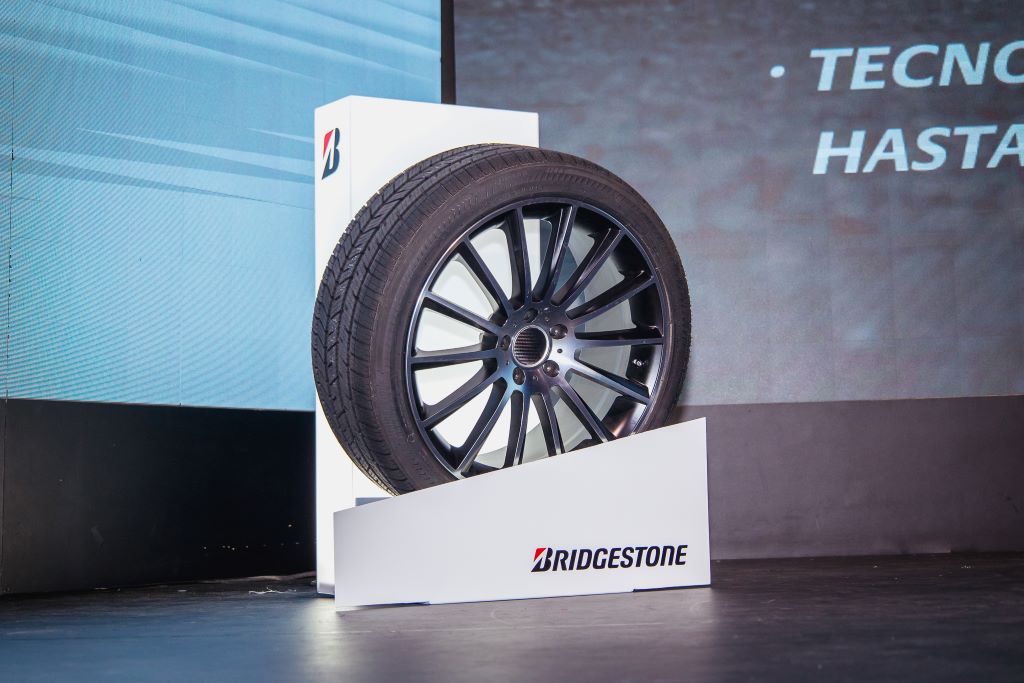 Bridgestone presenta nuevos neumáticos | Alianza Automotriz
