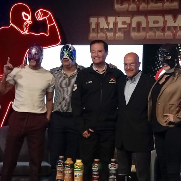 El director de Roshfrans renueva alianza con el CMLL