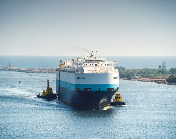 Barco en el Puerto Lázaro Cárdenas