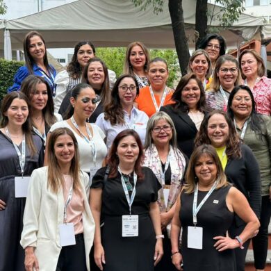 Mujeres en la industria automotriz