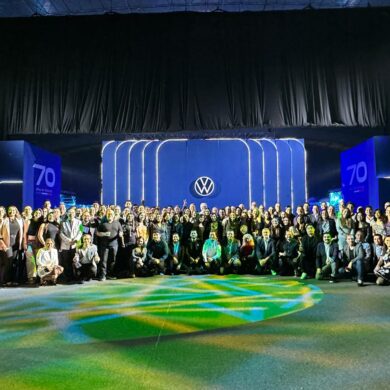 Volkswagen celebra 70 años en México con sus socios y colaboradores