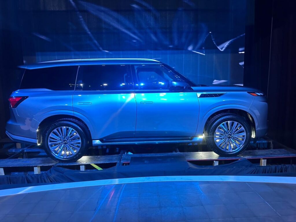 INFINITI QX80