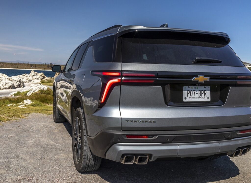 CHEVROLET TRAVERSE (5)