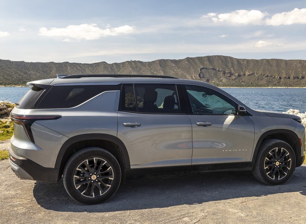 CHEVROLET TRAVERSE (7)