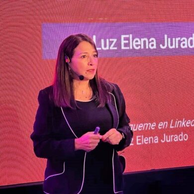 Luz Elena Jurado en la Convención de Mujeres ARIDRA