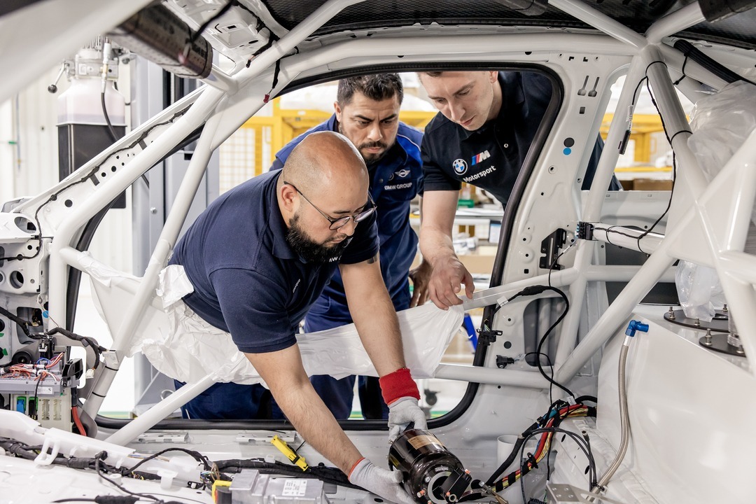 M2 Racing assembly process
