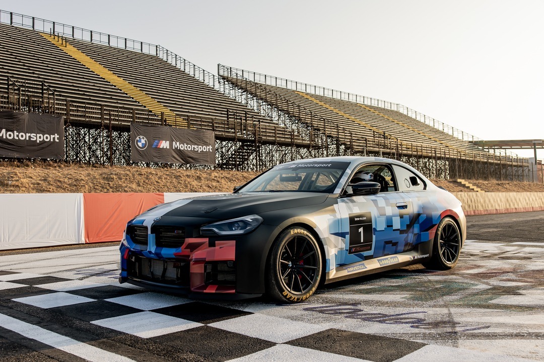 M2 racing SLP track