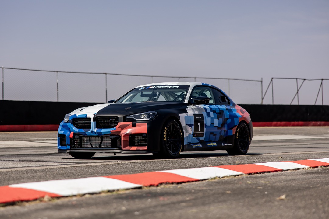 M2 racing running shots