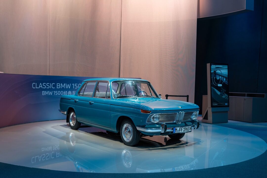 P90596326_lowRes_bmw-1500-04-2025
