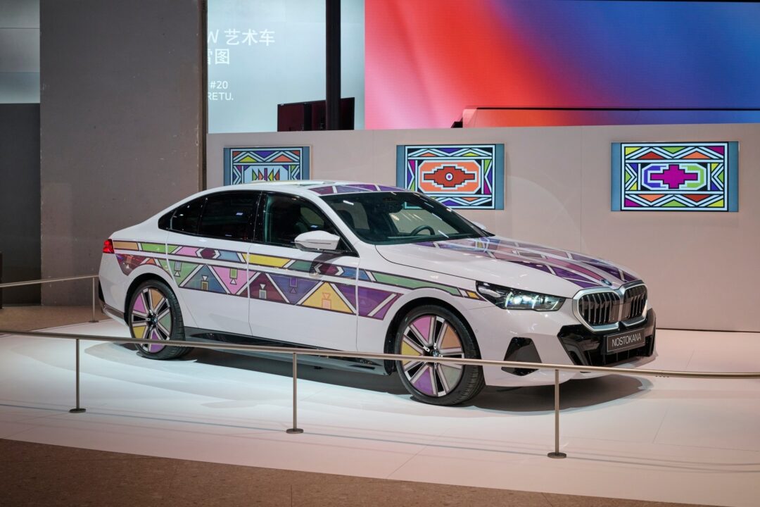 P90596390_lowRes_bmw-i5-nostakana-04-