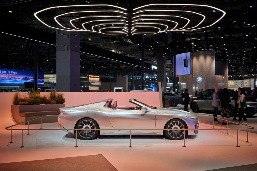 P90596395_lowRes_bmw-concept-skytop-0