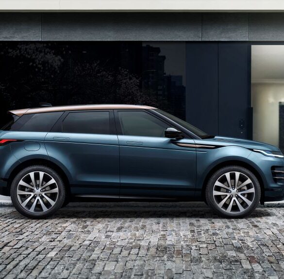 Range Rover Evoque 24MY