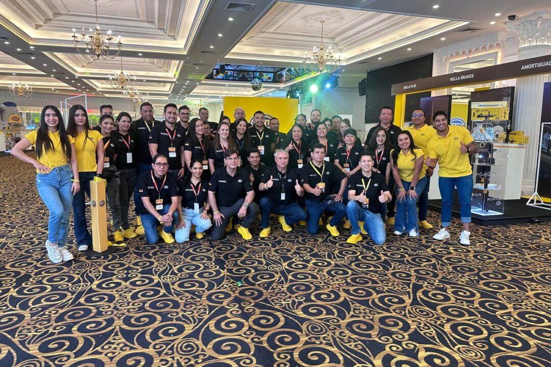 HELLA celebra 40 años con los mecánicos HELLA celebra 40 años con los mecánicos