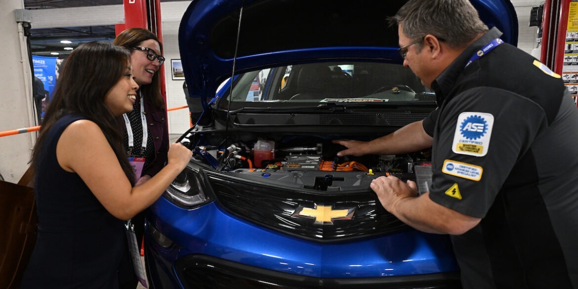 AAPEX