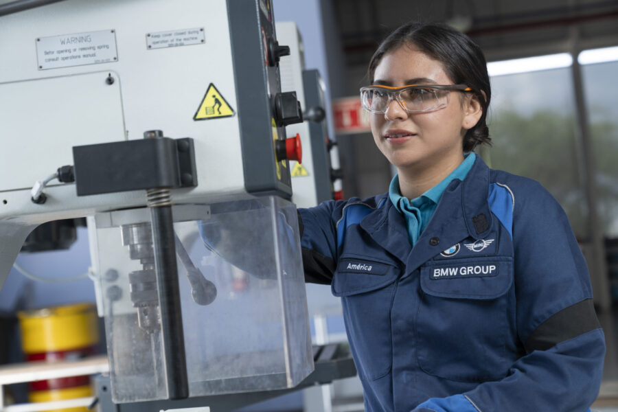 Dual Program Apprentice 4