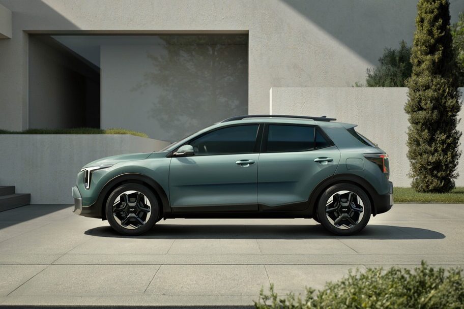 (Photo 5) The new Kia Stonic_STD_SIDE